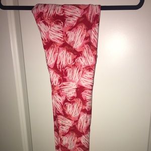 LuLaRoe Valentines heart leggings